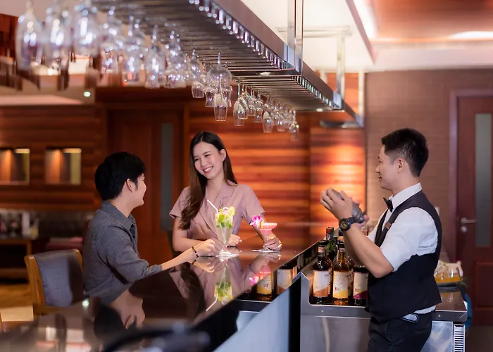 เอมเพรส พรีเมียร์ โฮเต็ล เชียงใหม่ (SHA Plus+)